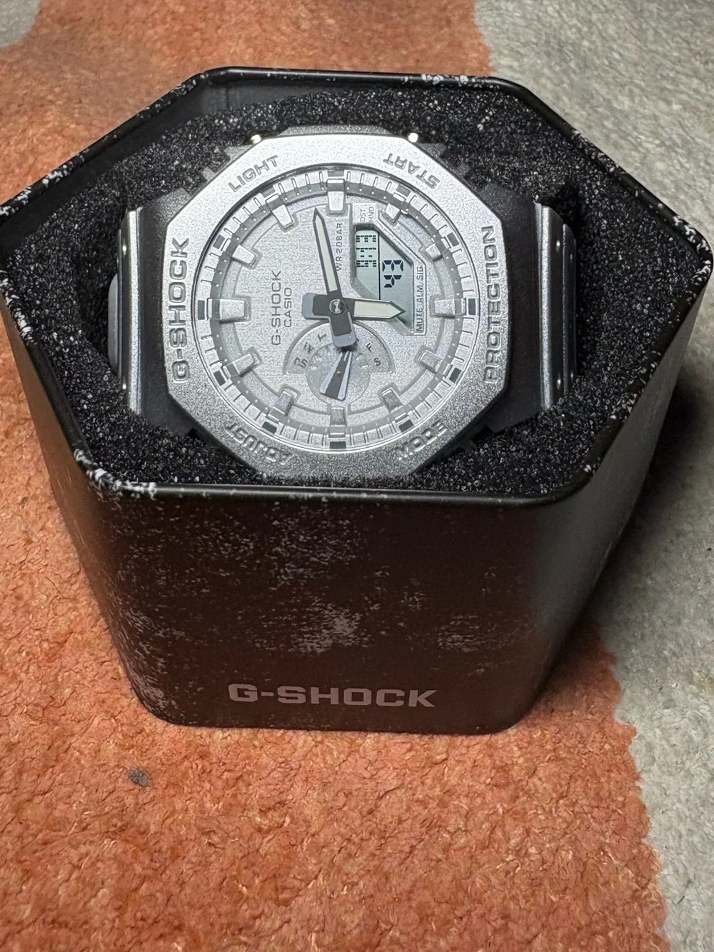 G-Shock bold shock
